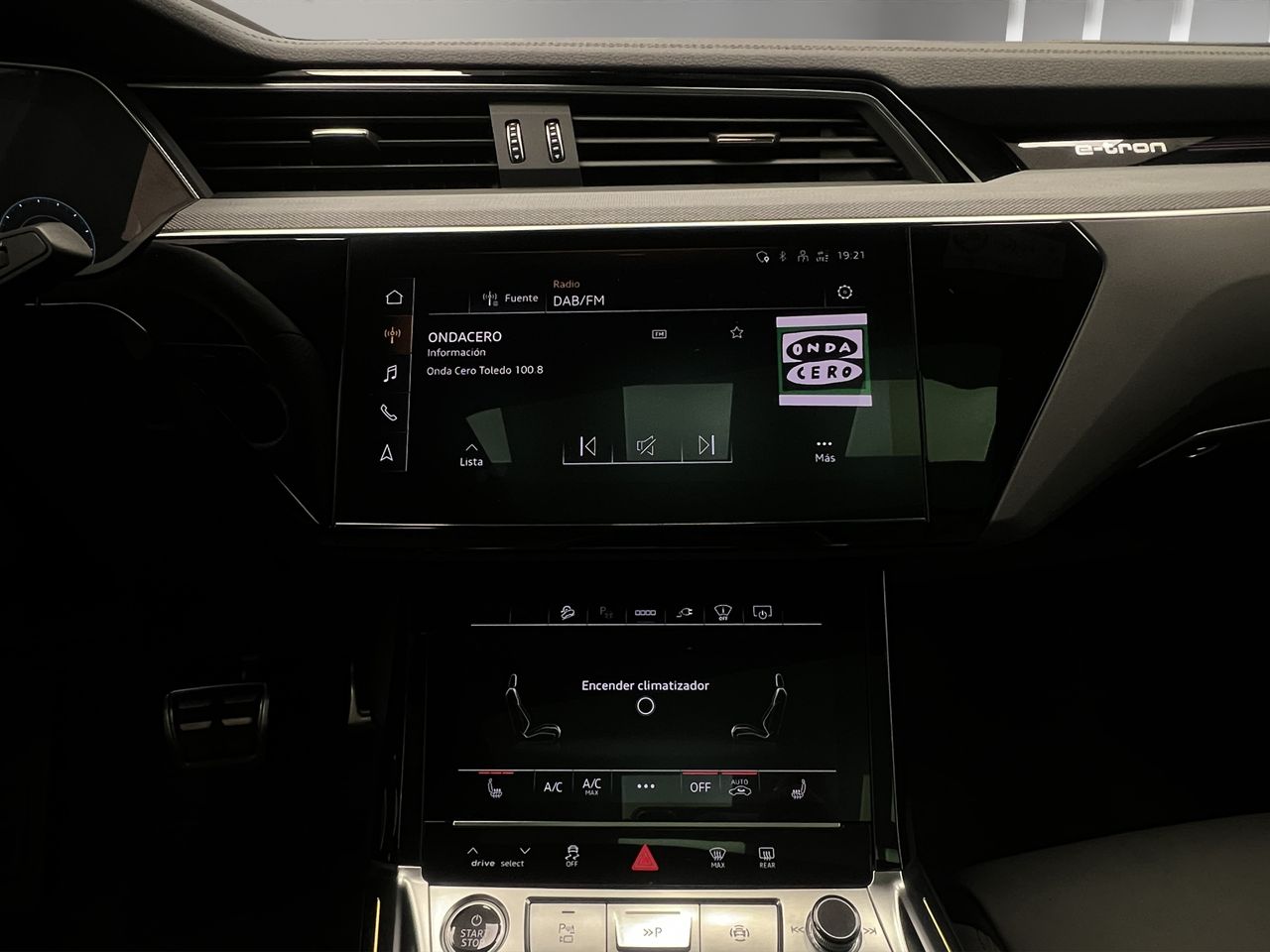 Audi Q8 e-tron S line 55 quattro - Foto 19