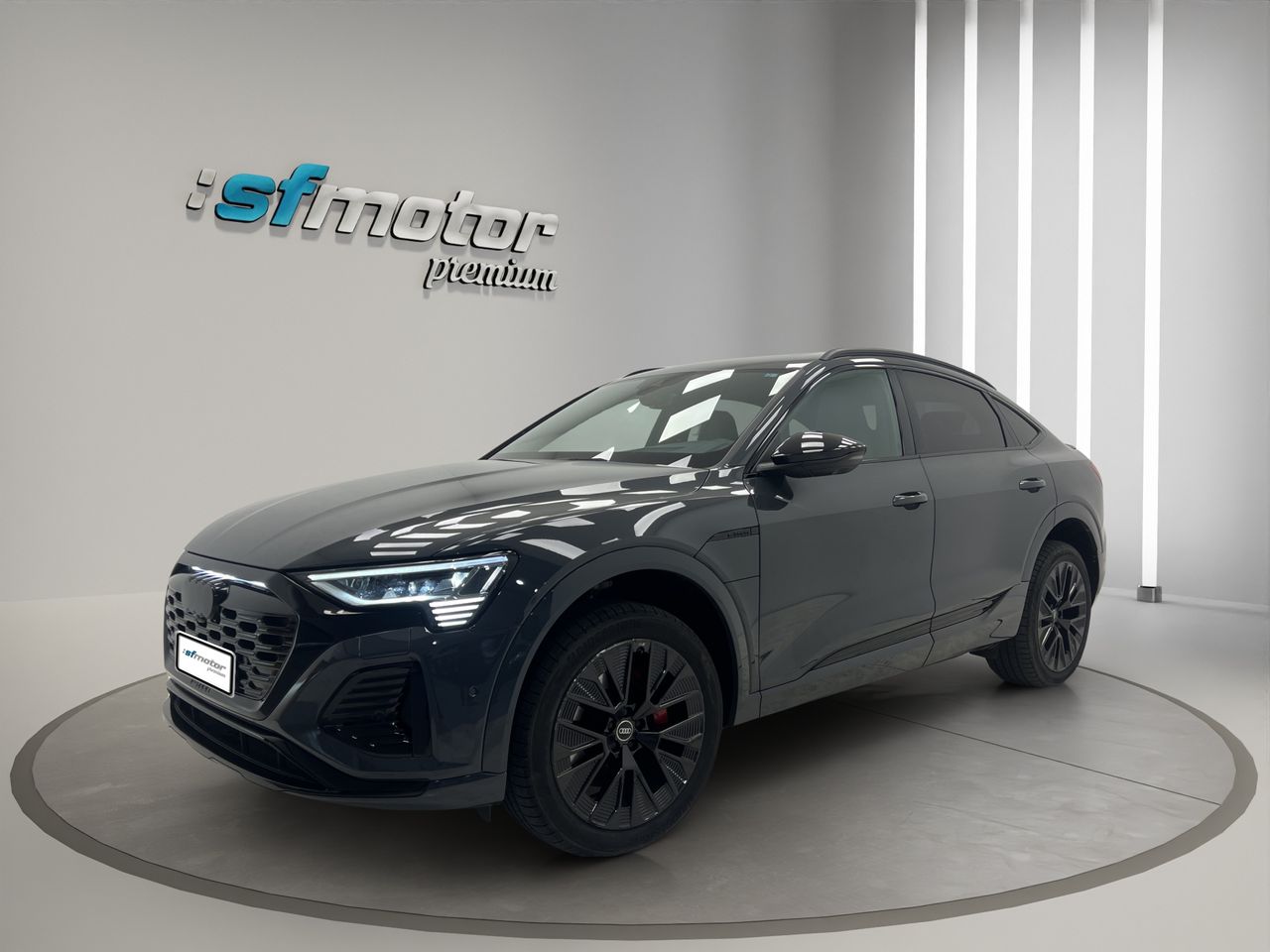 Audi Q8 e-tron S line 55 quattro - Foto 2