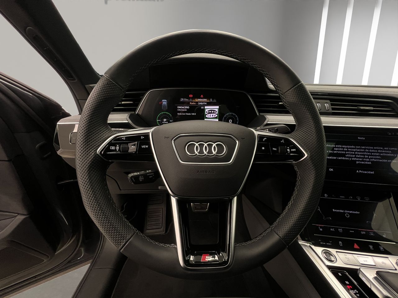 Audi Q8 e-tron S line 55 quattro - Foto 14