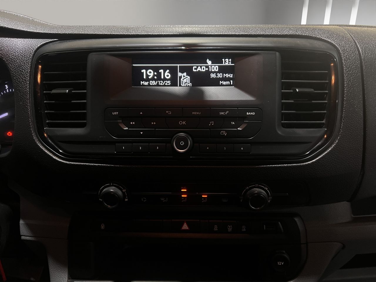 Peugeot Expert Combi BlueHDi 120 SS Standard - Foto 17