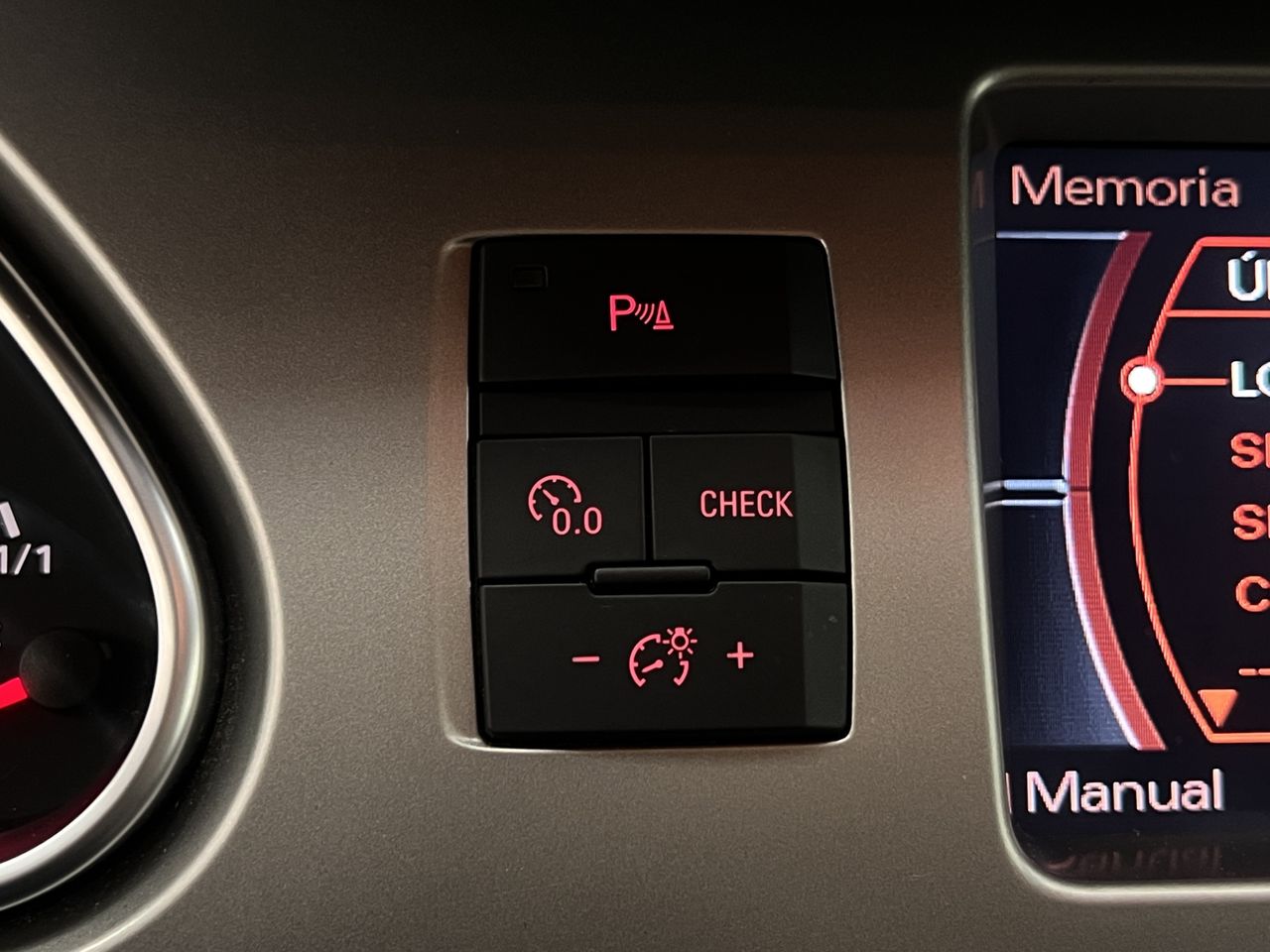 Audi Q7 3.0 TD - Foto 38