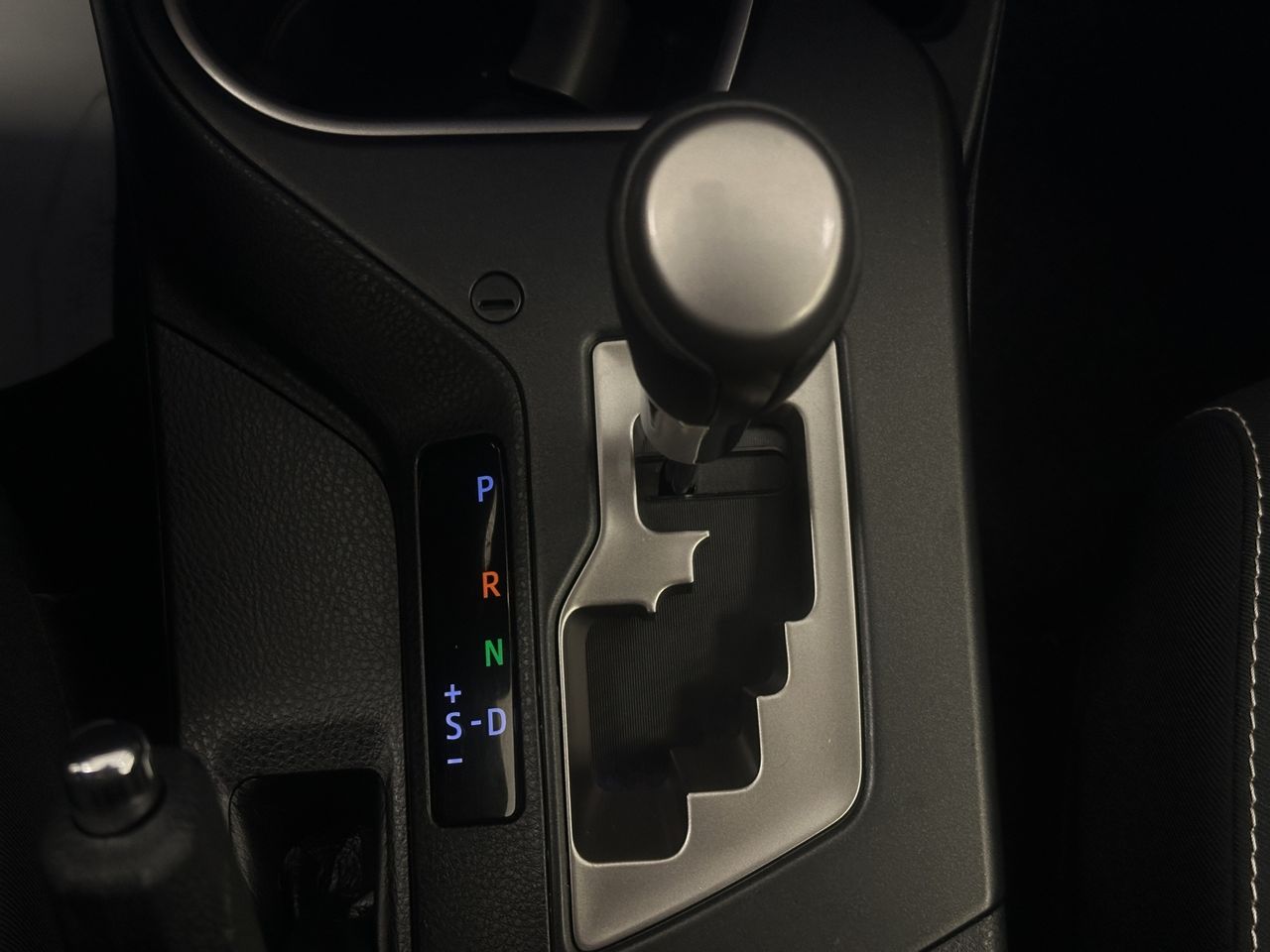 Toyota Rav4 2.5l hybrid 2WD Advance - Foto 26