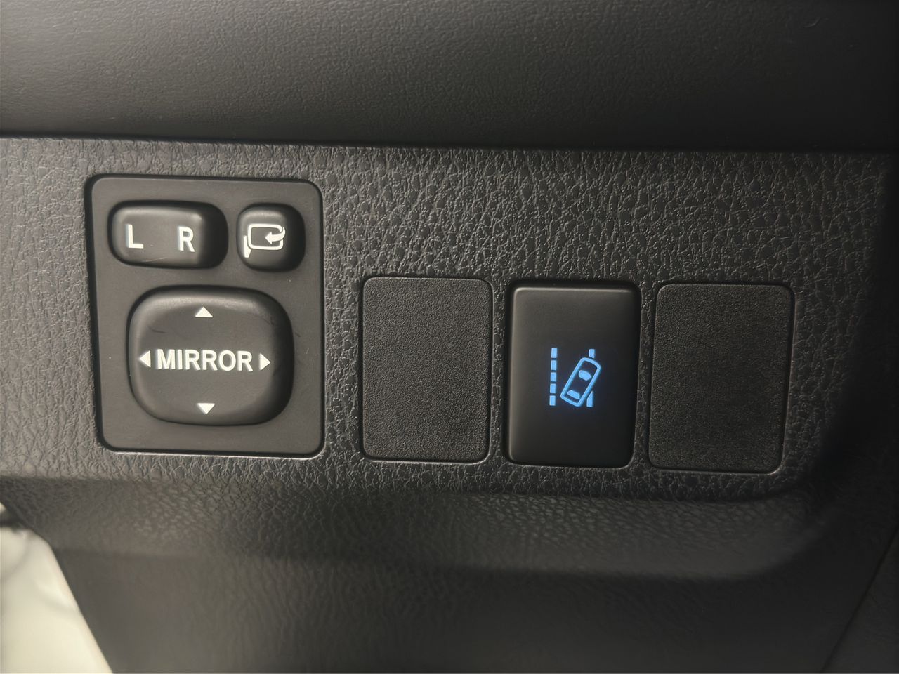 Toyota Rav4 2.5l hybrid 2WD Advance - Foto 30