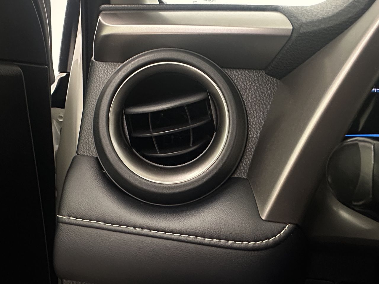 Toyota Rav4 2.5l hybrid 2WD Advance - Foto 33