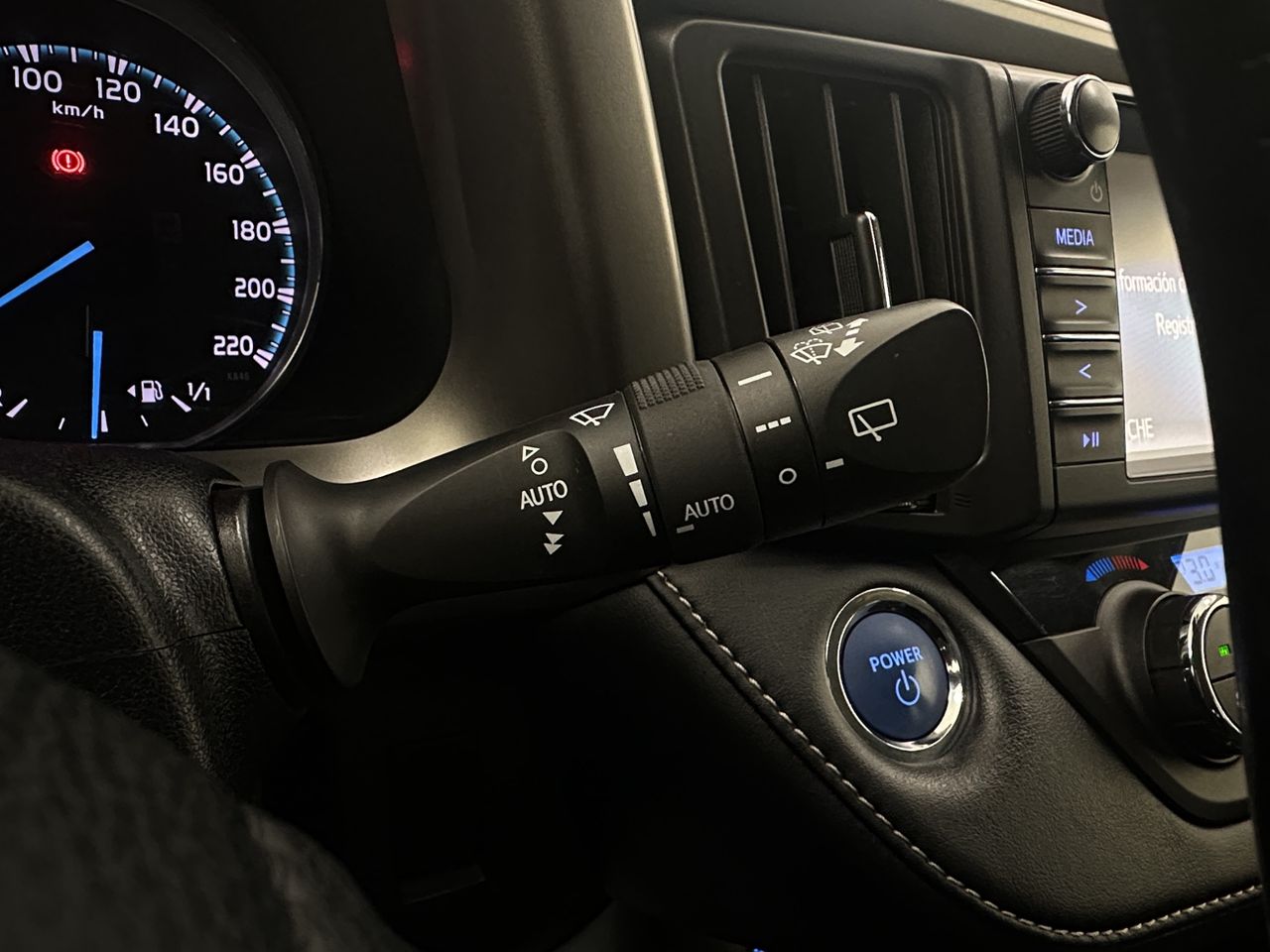 Toyota Rav4 2.5l hybrid 2WD Advance - Foto 23