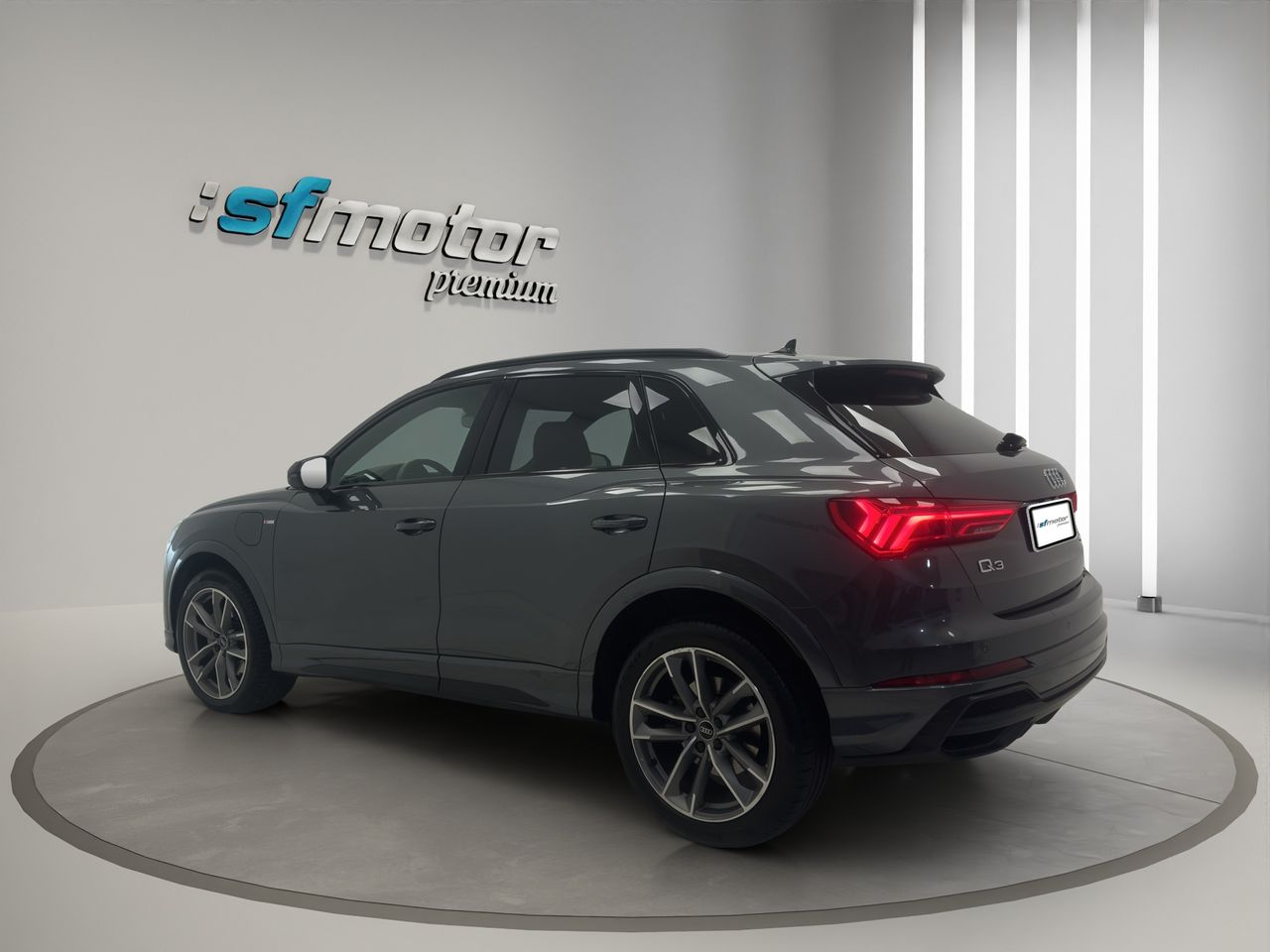 Audi Q3 45 TFSI e 180kW S tronic Black Line - Foto 5