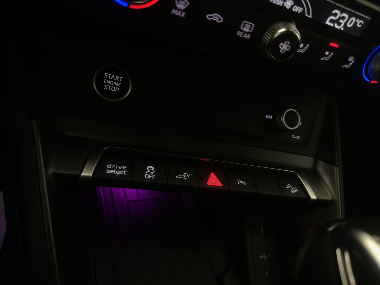 Audi Q3 45 TFSI e 180kW S tronic Black Line - Foto 31