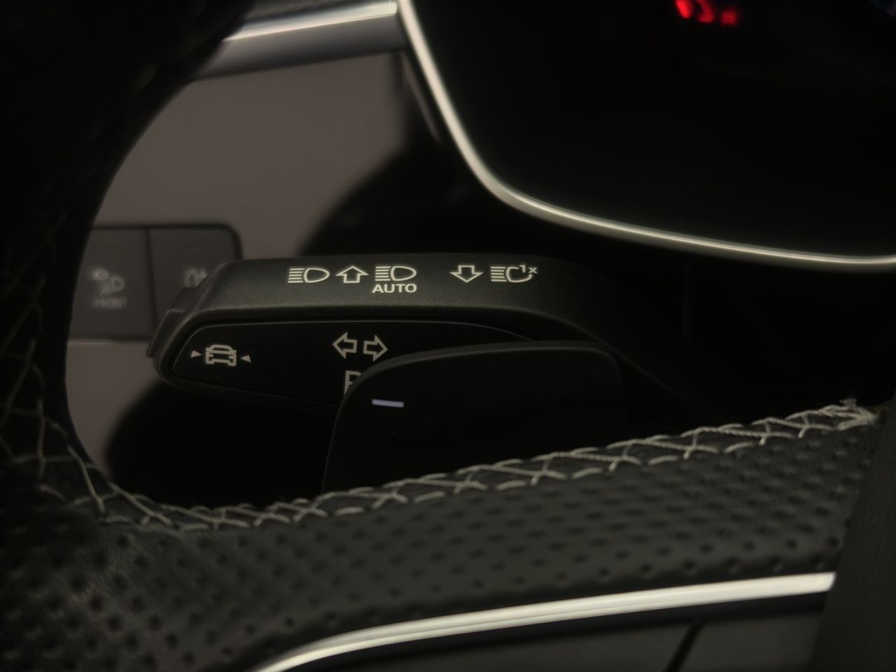 Audi Q3 45 TFSI e 180kW S tronic Black Line - Foto 24