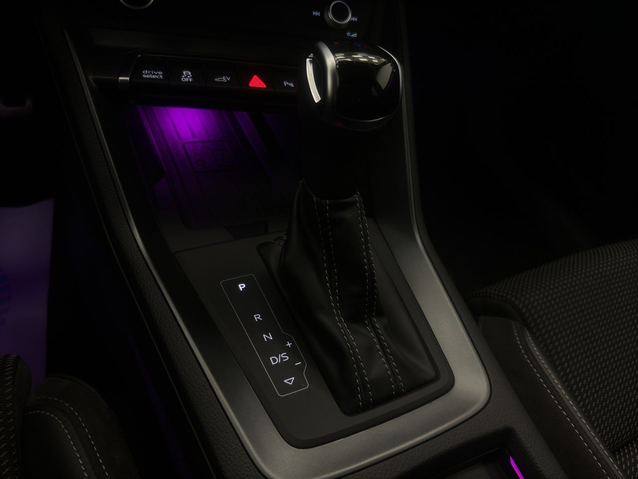 Audi Q3 45 TFSI e 180kW S tronic Black Line - Foto 32