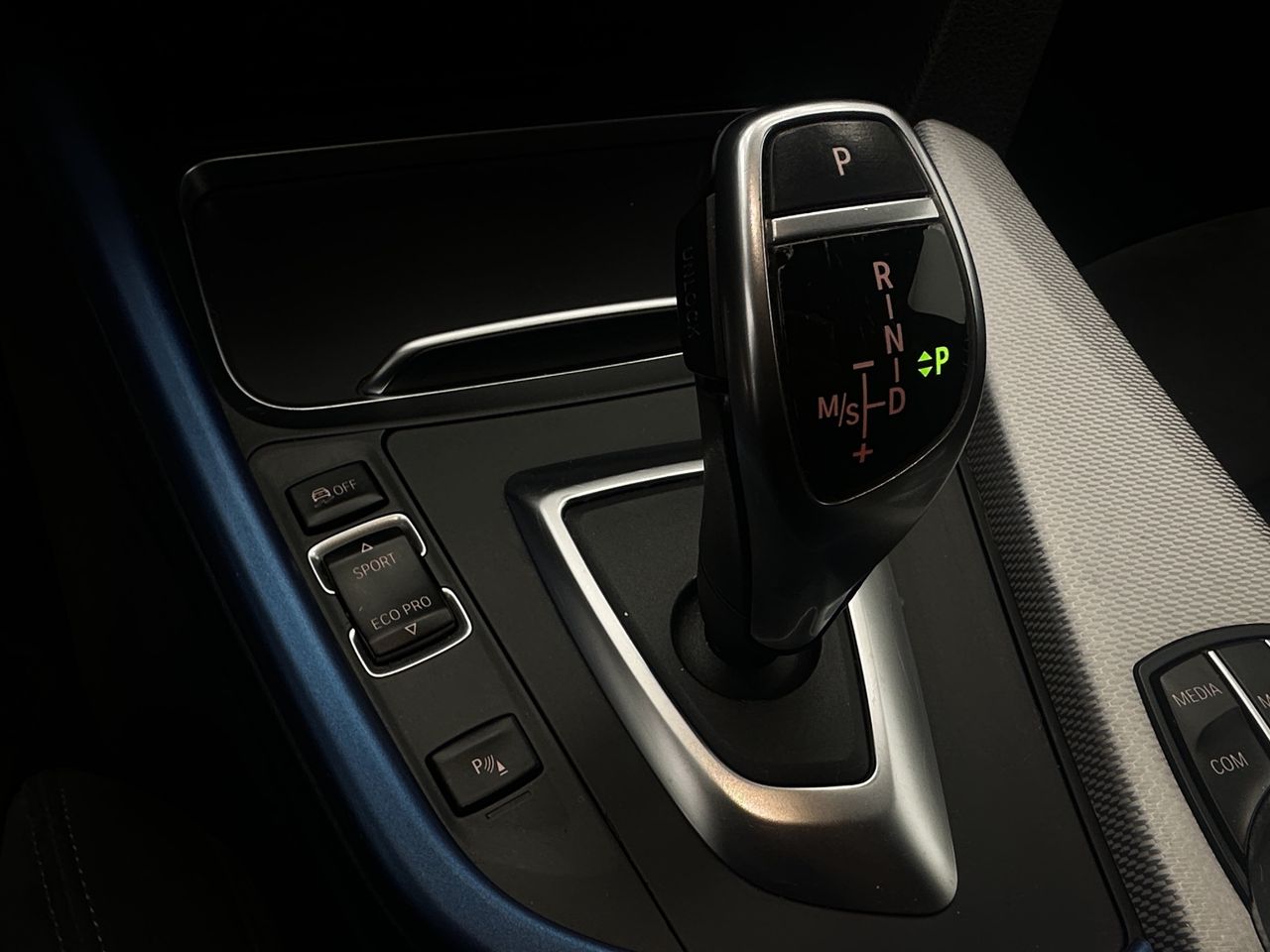 BMW Serie 4 420d - Foto 28