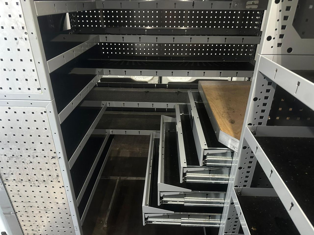 Ford Transit 350M 2.0TD 130PK 96KW M6 TREND 4D - Foto 18