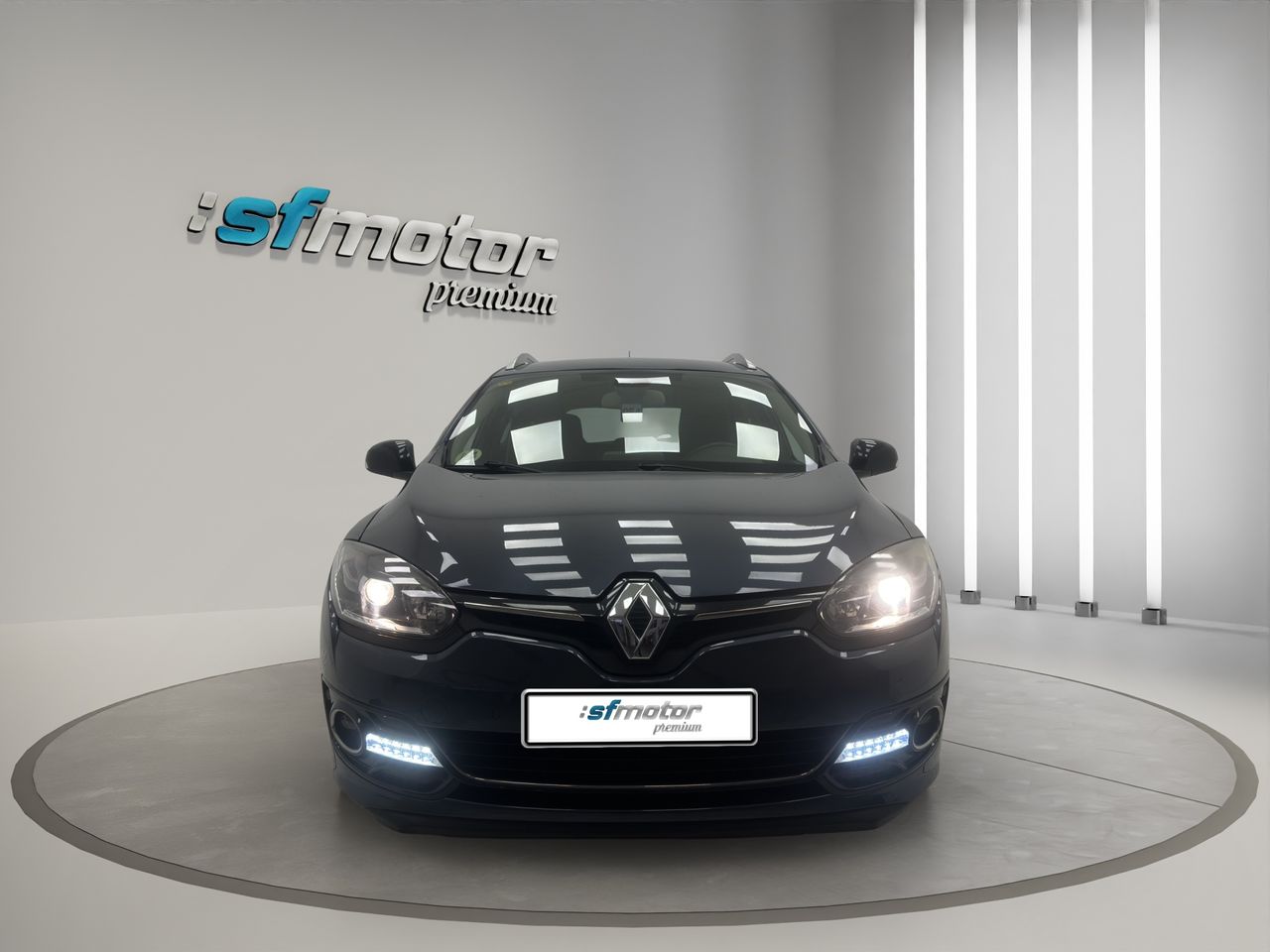 Renault Megane Sport Tourer Bose Energy dCi 130 S&S - Foto 3