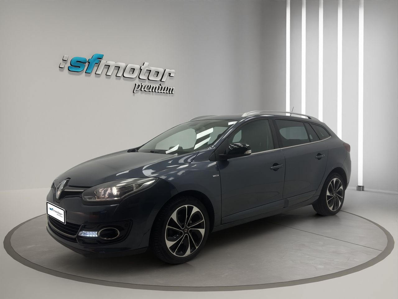 Renault Megane Sport Tourer Bose Energy dCi 130 S&S - Foto 2