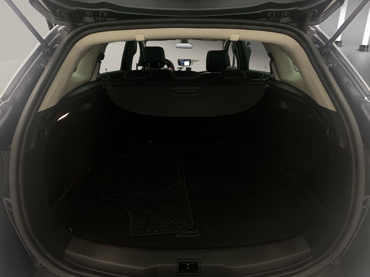 Renault Megane Sport Tourer Bose Energy dCi 130 S&S - Foto 21