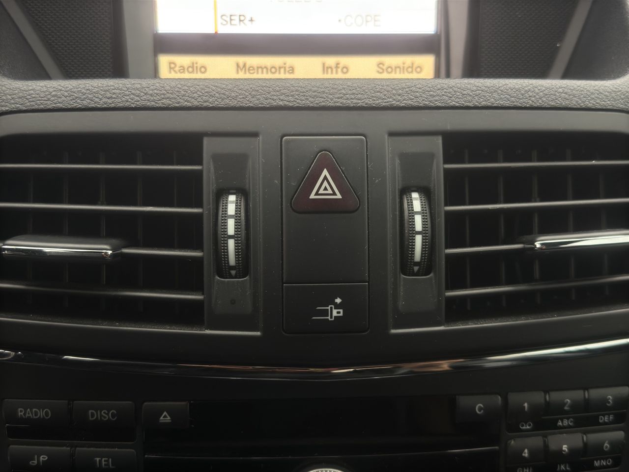 Mercedes Clase E Coupé E 220 CDI Blue Efficiency Avantg. - Foto 39