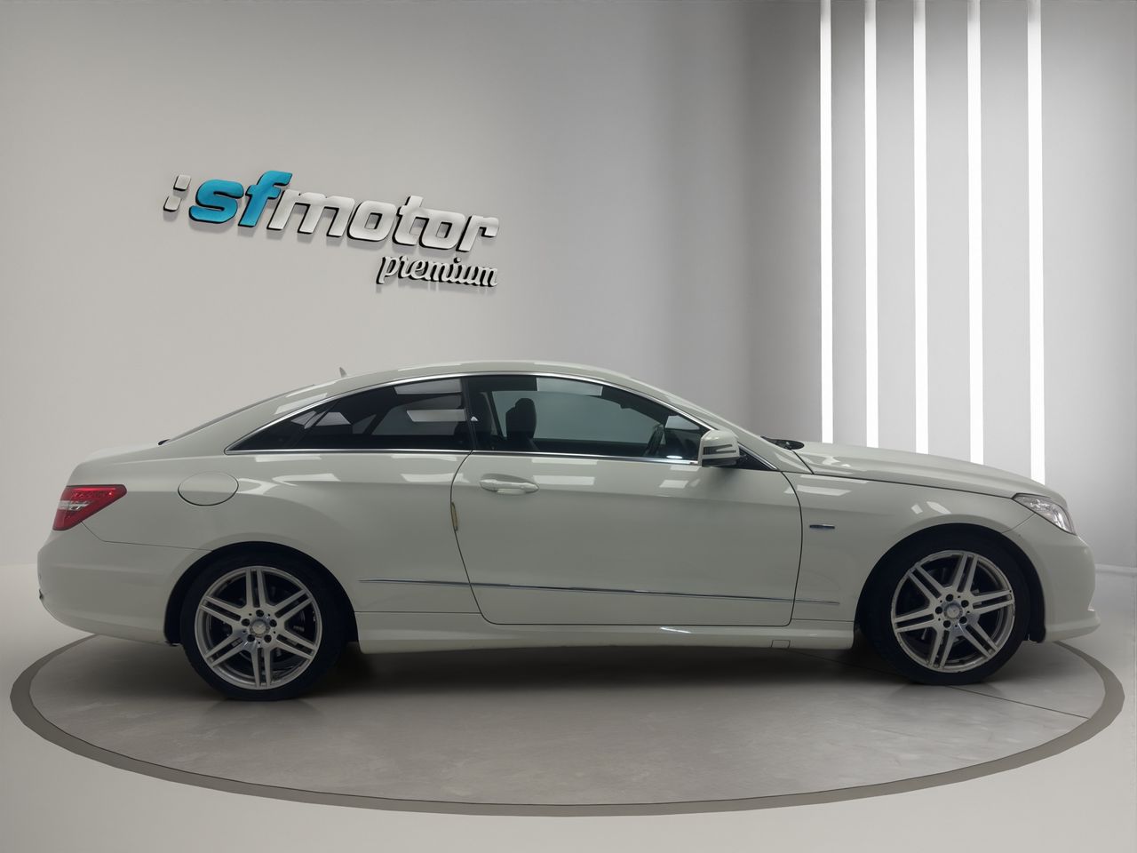 Mercedes Clase E Coupé E 220 CDI Blue Efficiency Avantg. - Foto 8