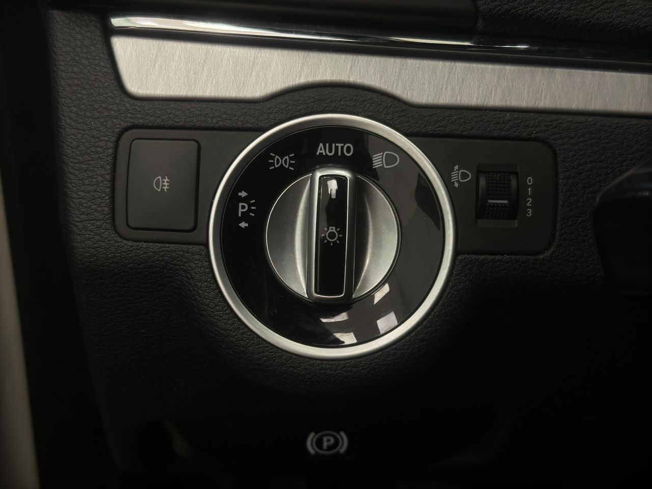 Mercedes Clase E Coupé E 220 CDI Blue Efficiency Avantg. - Foto 35