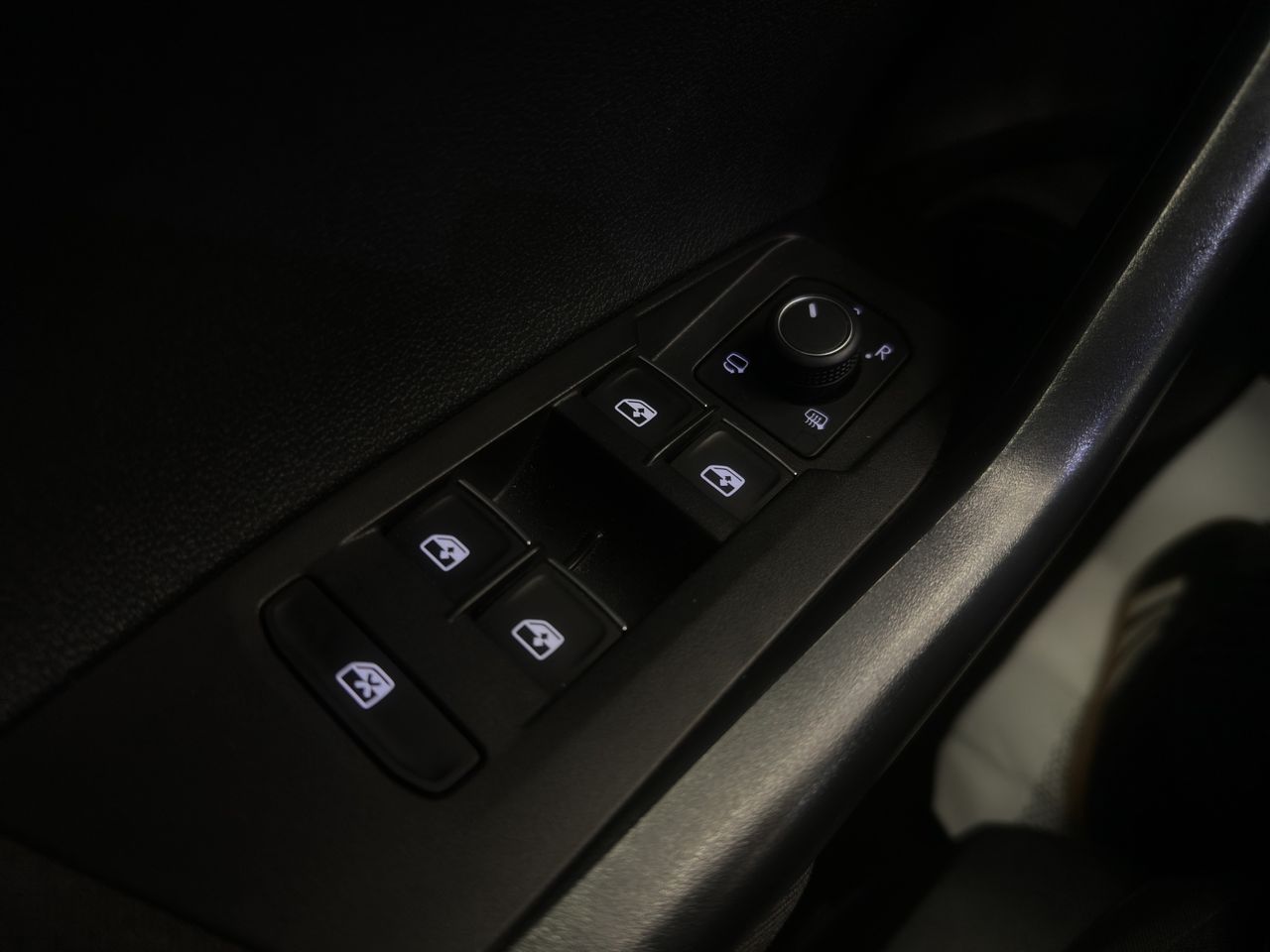 Volkswagen Polo R-Line 1.0 TSI 70kW (95CV) - Foto 34