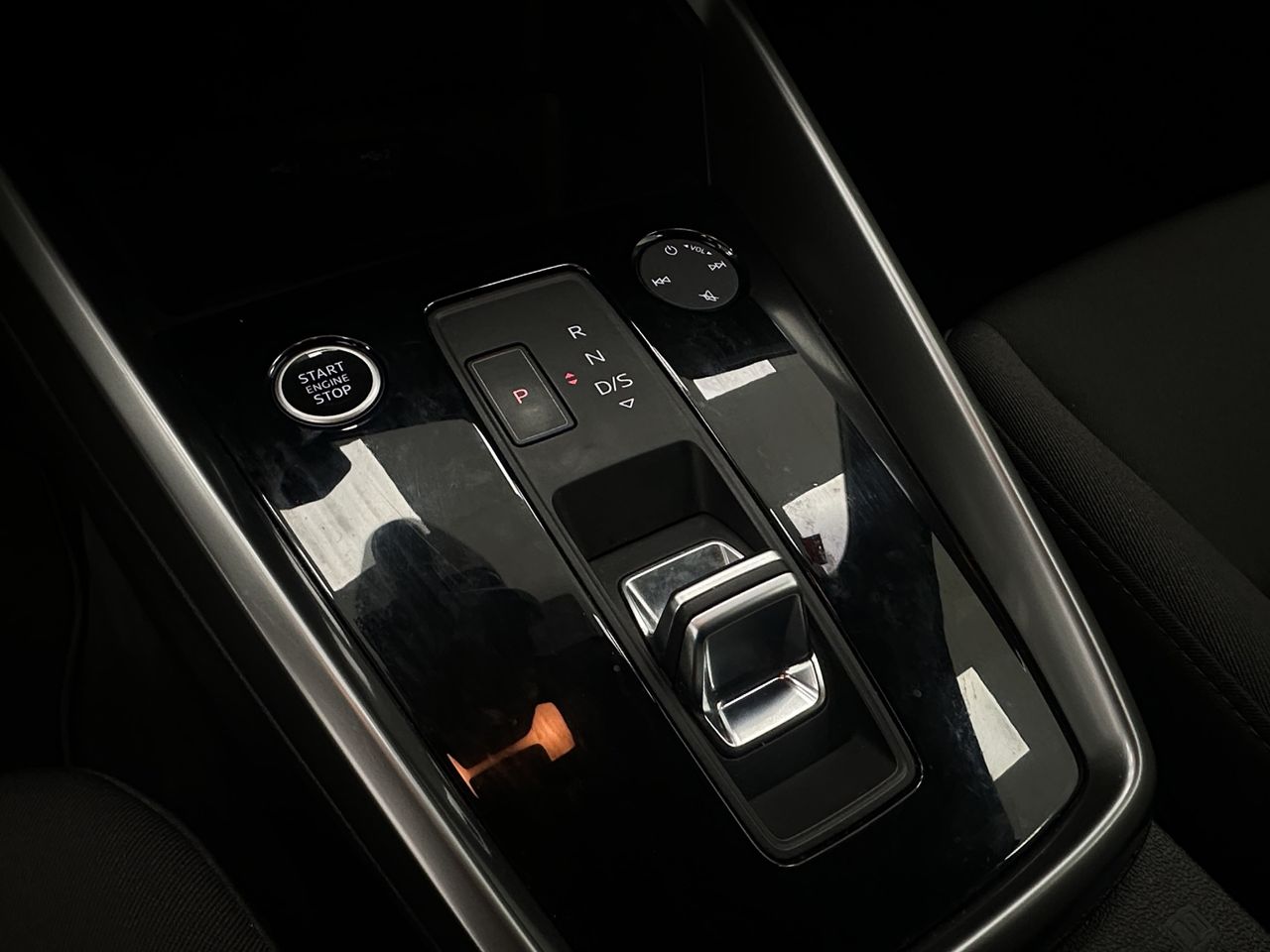 Audi A3 Sedan 30 TFSI 81kW (110CV) S tronic - Foto 26