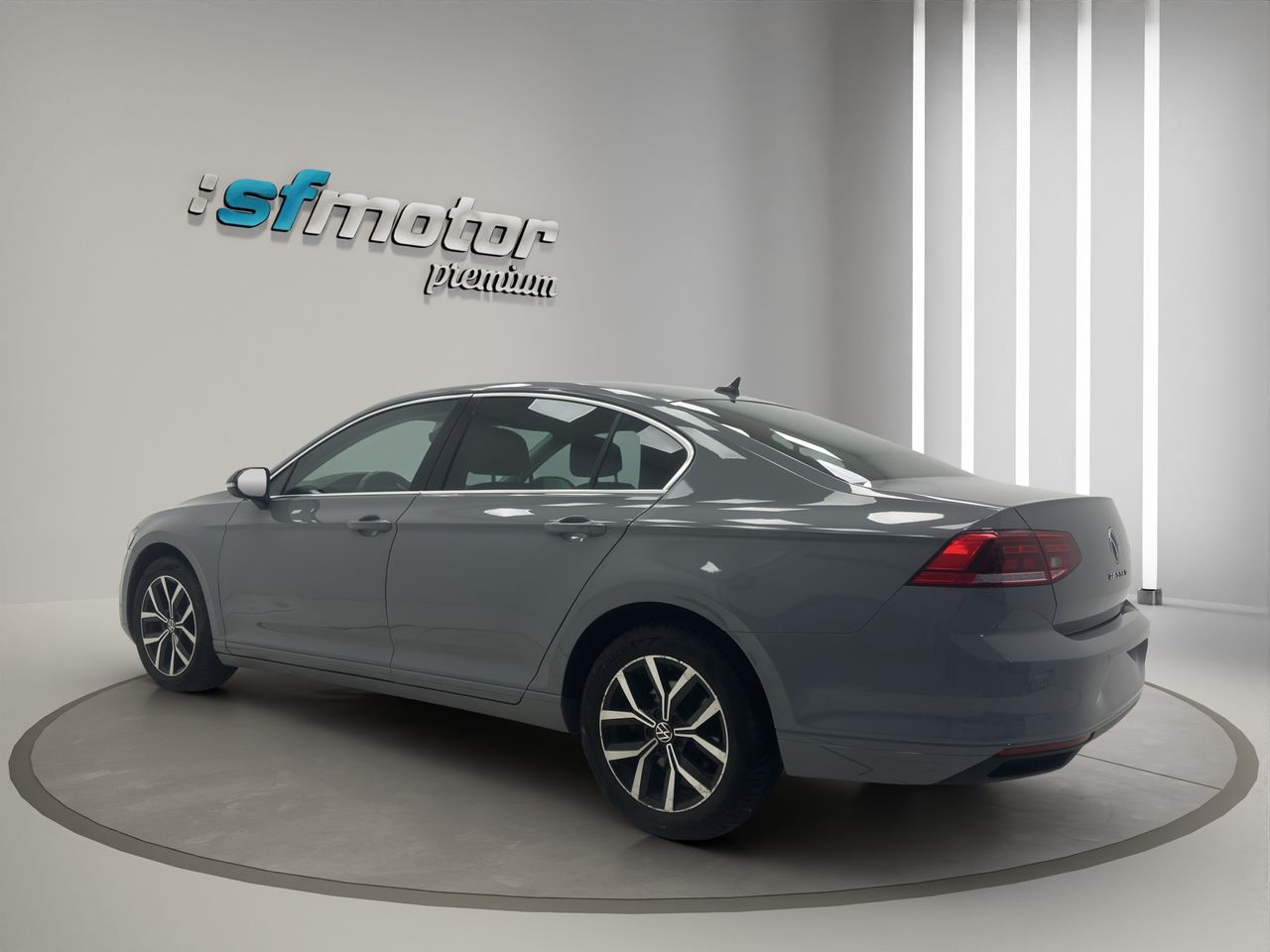 Volkswagen Passat Business 2.0 TDI 110kW (150CV) - Foto 5