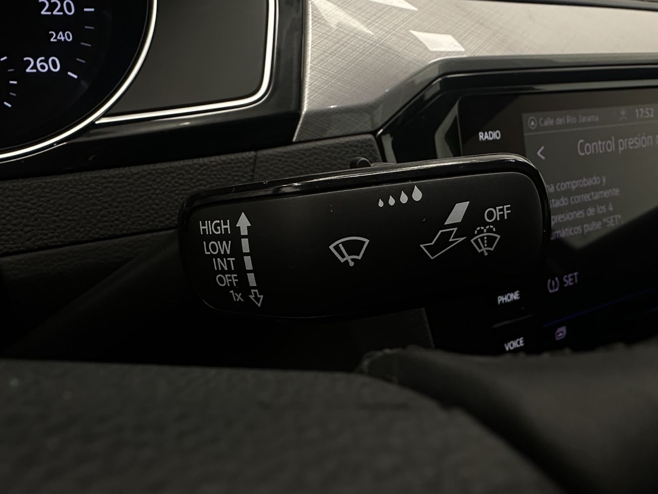 Volkswagen Passat Business 2.0 TDI 110kW (150CV) - Foto 29