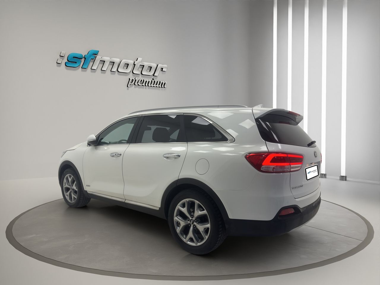 Kia Sorento 2.2 CRDi Emotion Auto 4x4 - Foto 5