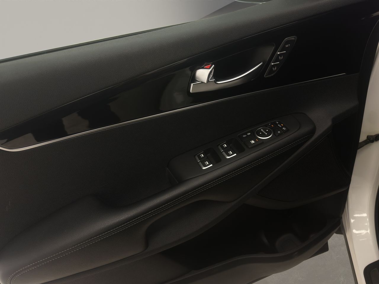 Kia Sorento 2.2 CRDi Emotion Auto 4x4 - Foto 13