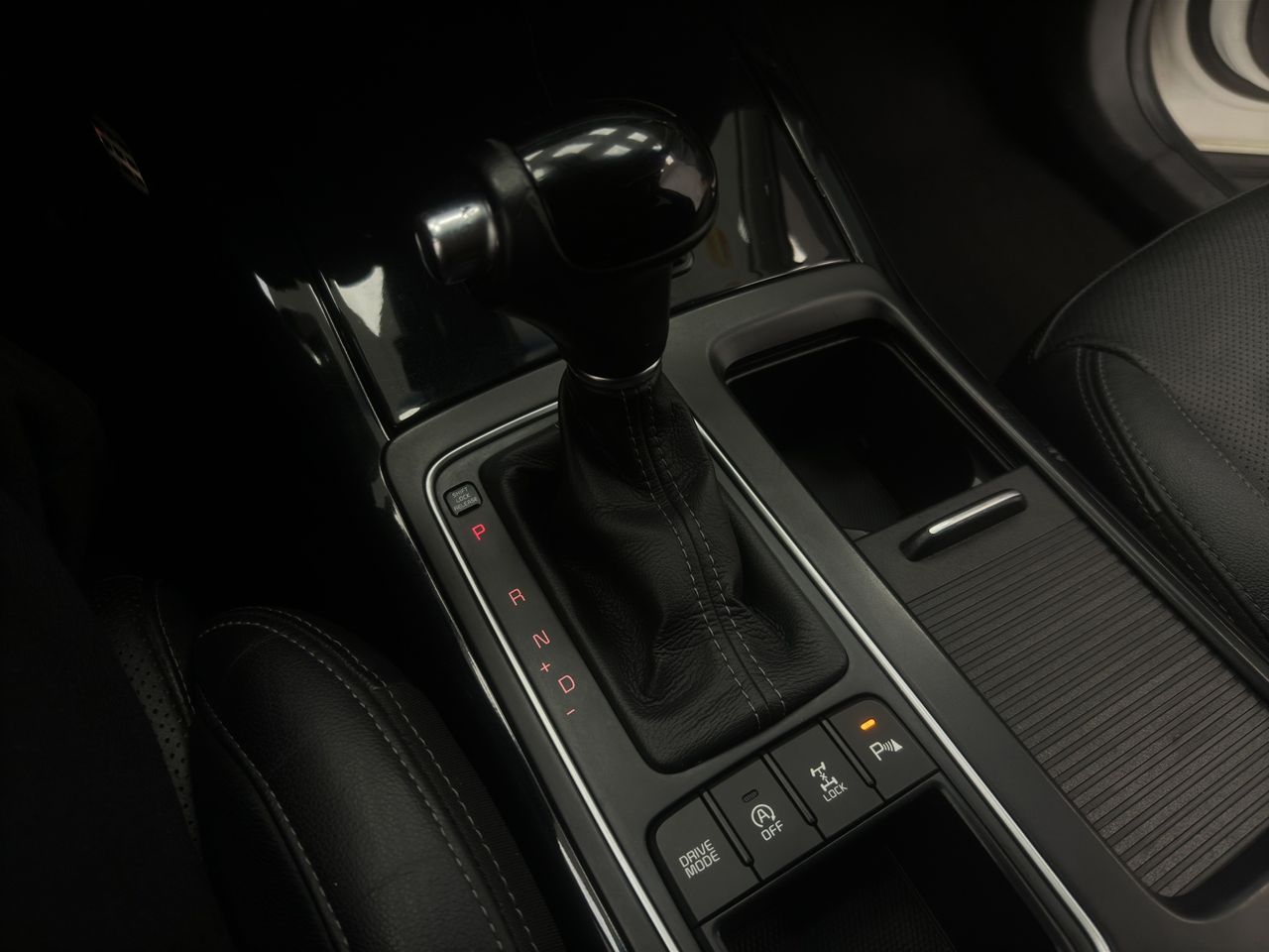 Kia Sorento 2.2 CRDi Emotion Auto 4x4 - Foto 27