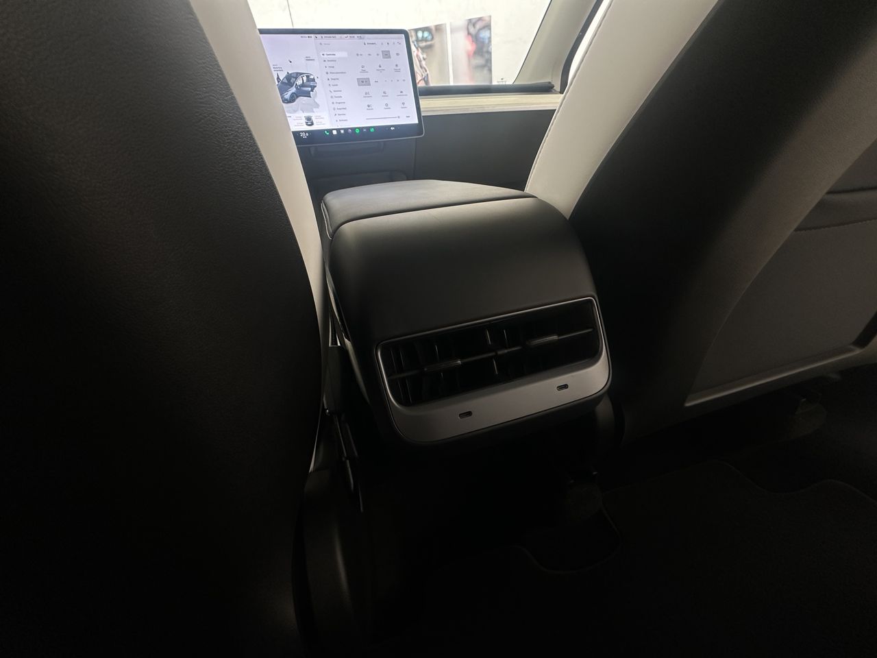 Tesla Model Y Gran Autonomía 4WD - Foto 27