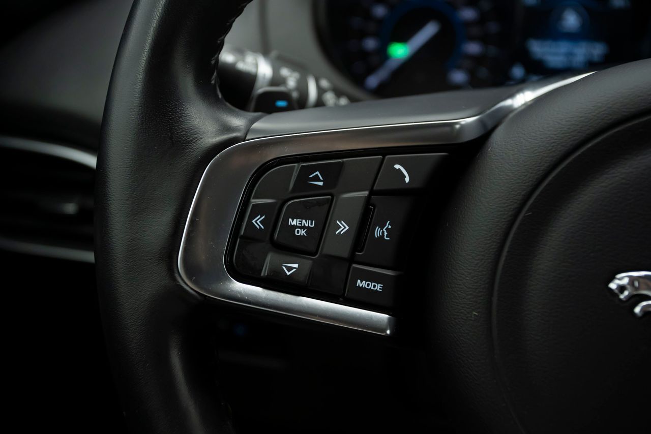 Jaguar F-Pace 2.0L i4D 132kW Prestige Auto - Foto 9