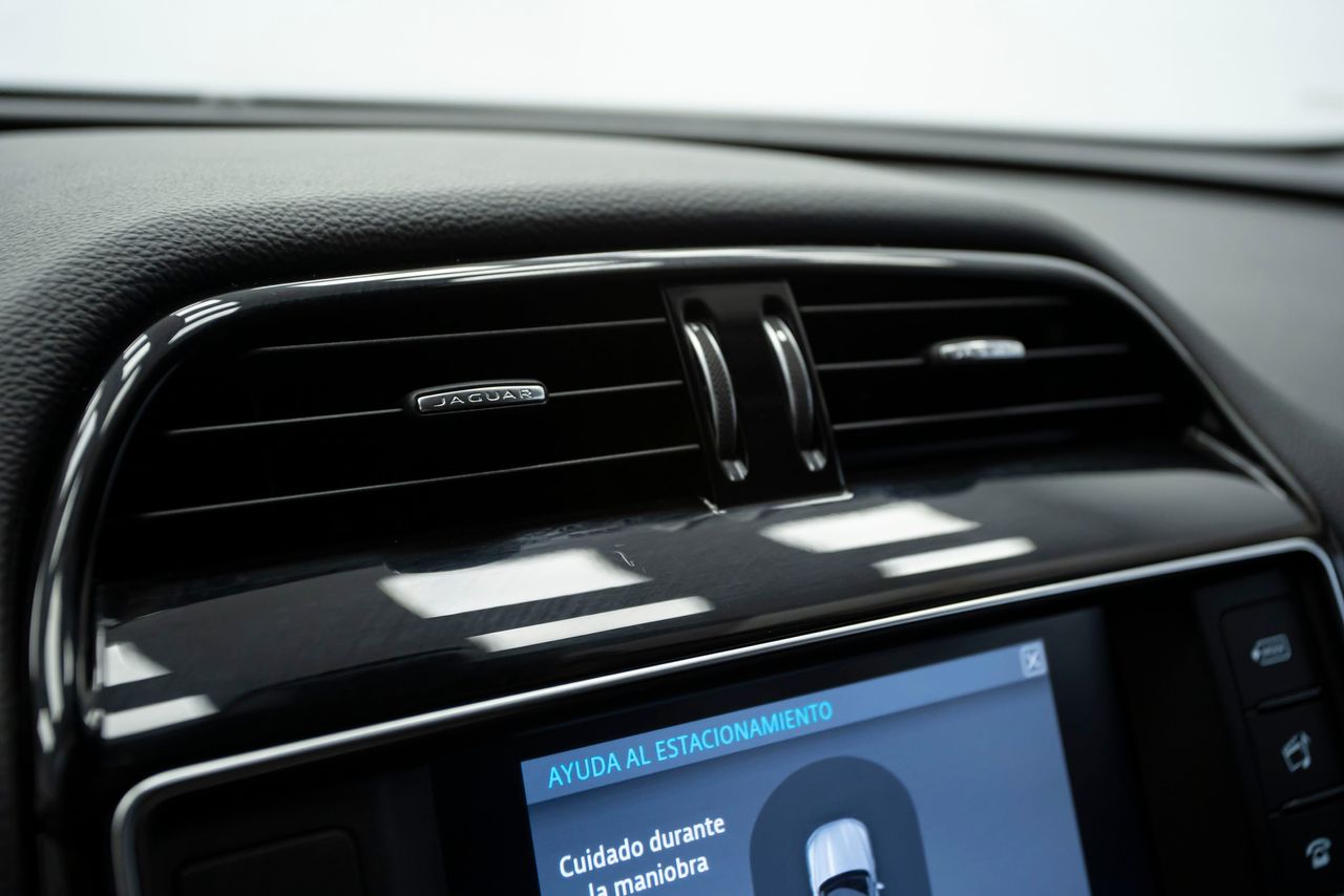 Jaguar F-Pace 2.0L i4D 132kW Prestige Auto - Foto 50