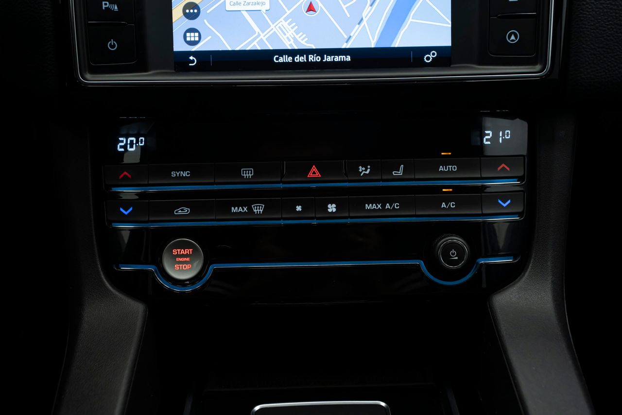 Jaguar F-Pace 2.0L i4D 132kW Prestige Auto - Foto 30