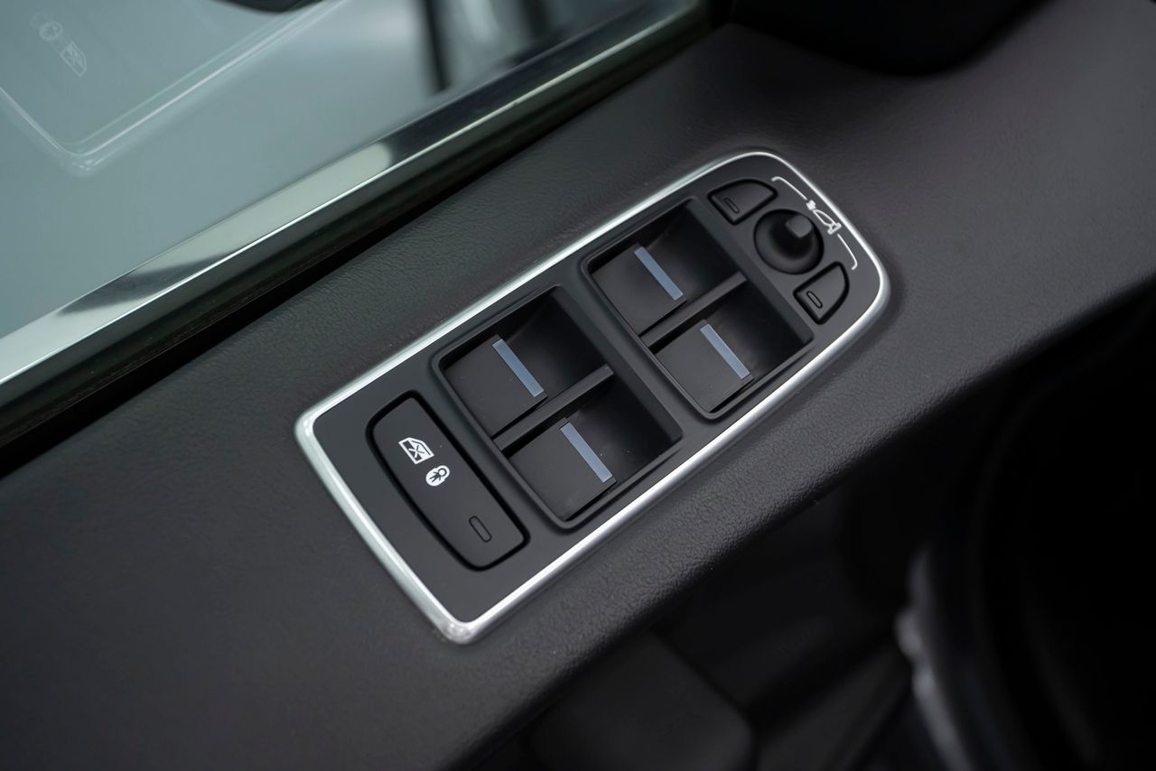 Jaguar F-Pace 2.0L i4D 132kW Prestige Auto - Foto 37