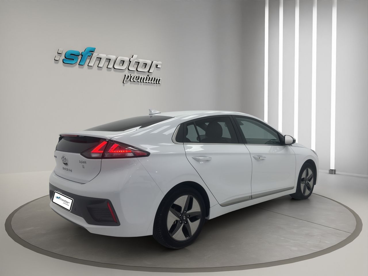 Hyundai IONIQ 1.6 GDI HEV Tecno DCT - Foto 6