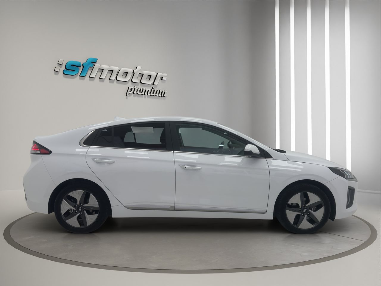 Hyundai IONIQ 1.6 GDI HEV Tecno DCT - Foto 7