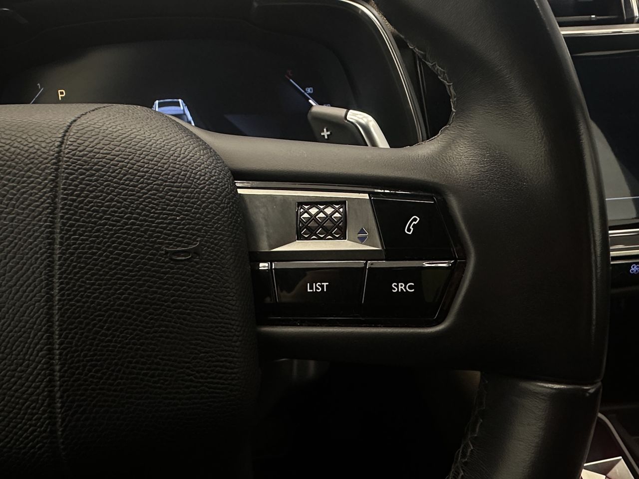 DS DS 7 Crossback BlueHDi DE 96kW (130CV) Auto. CHIC - Foto 23