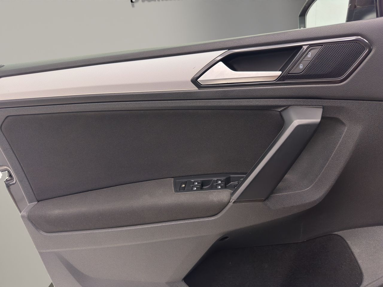 Volkswagen Tiguan T1 2.0 TDI 150 CV BMT 4x2 - Foto 13