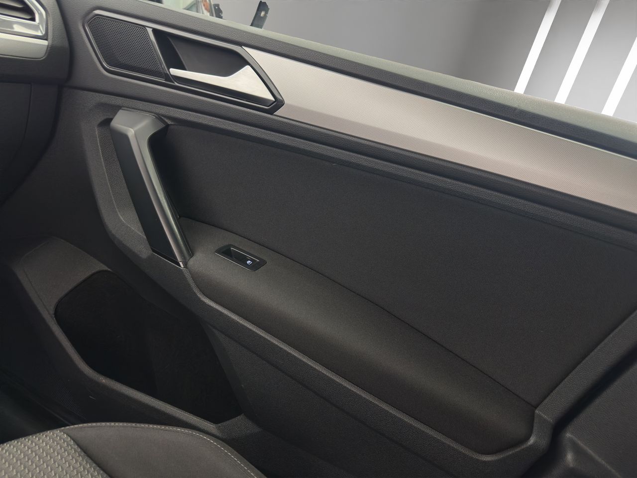 Volkswagen Tiguan T1 2.0 TDI 150 CV BMT 4x2 - Foto 18