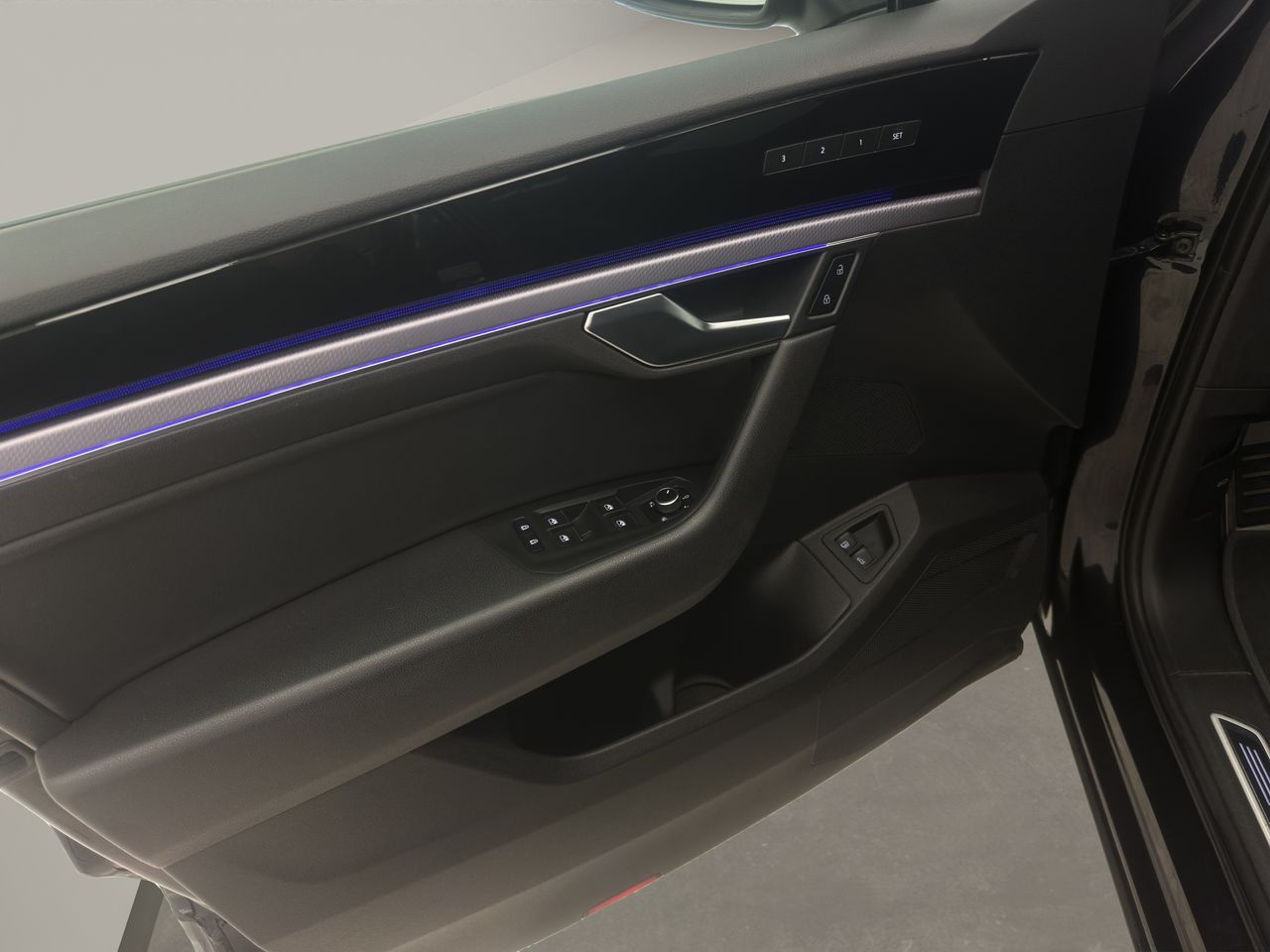 Volkswagen Touareg Hybrid 3.0 TSI 380 CV Tiptronic 8 vel. - Foto 13