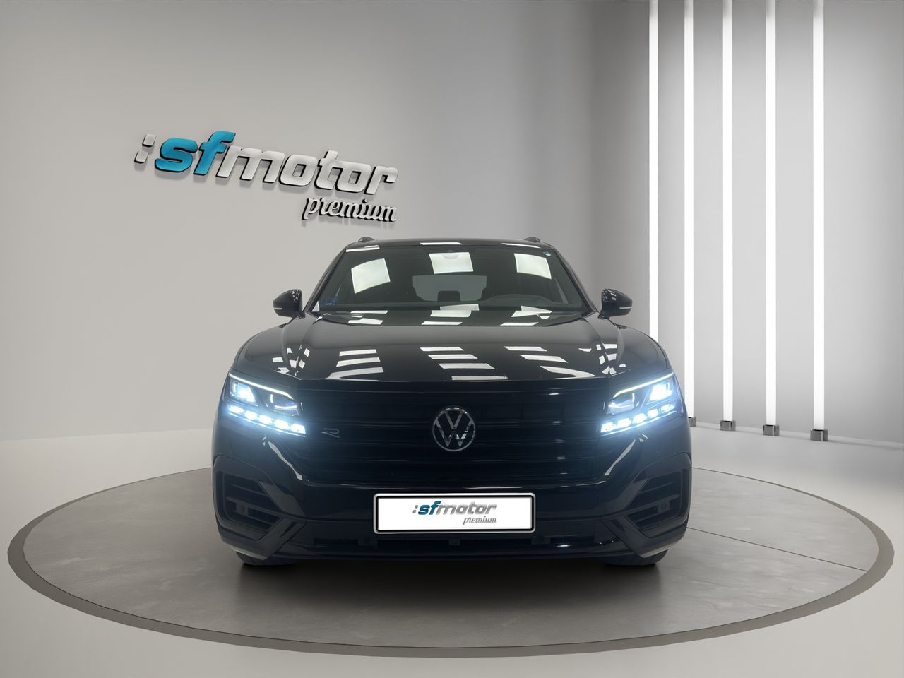 Volkswagen Touareg Hybrid 3.0 TSI 380 CV Tiptronic 8 vel. - Foto 3