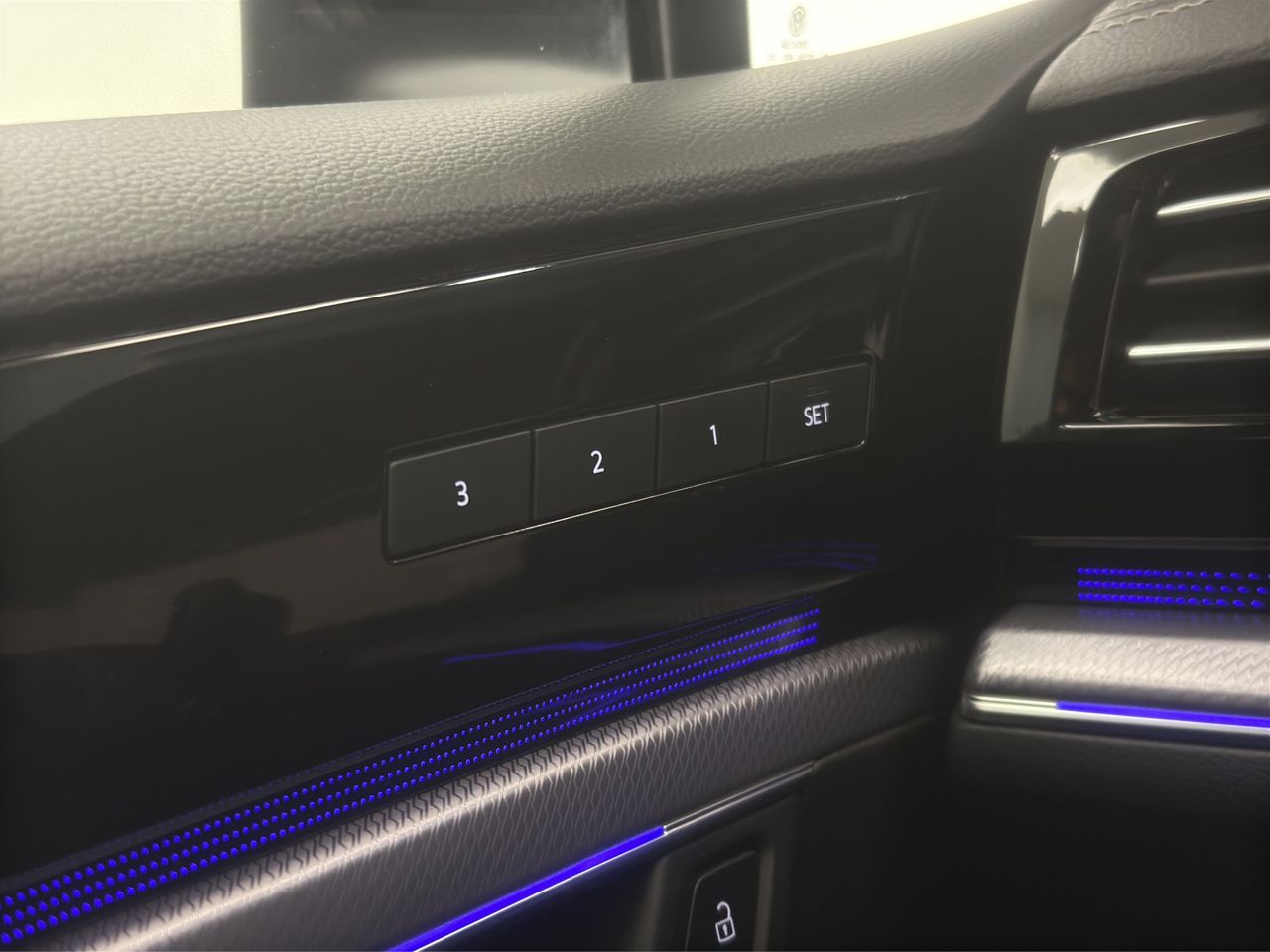 Volkswagen Touareg Hybrid 3.0 TSI 380 CV Tiptronic 8 vel. - Foto 32