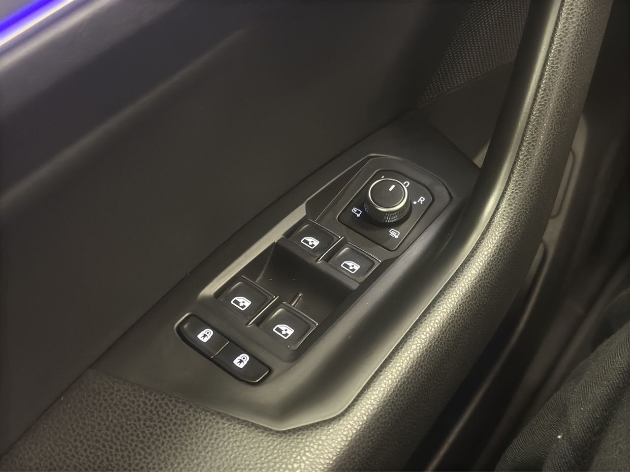 Volkswagen Touareg Hybrid 3.0 TSI 380 CV Tiptronic 8 vel. - Foto 33