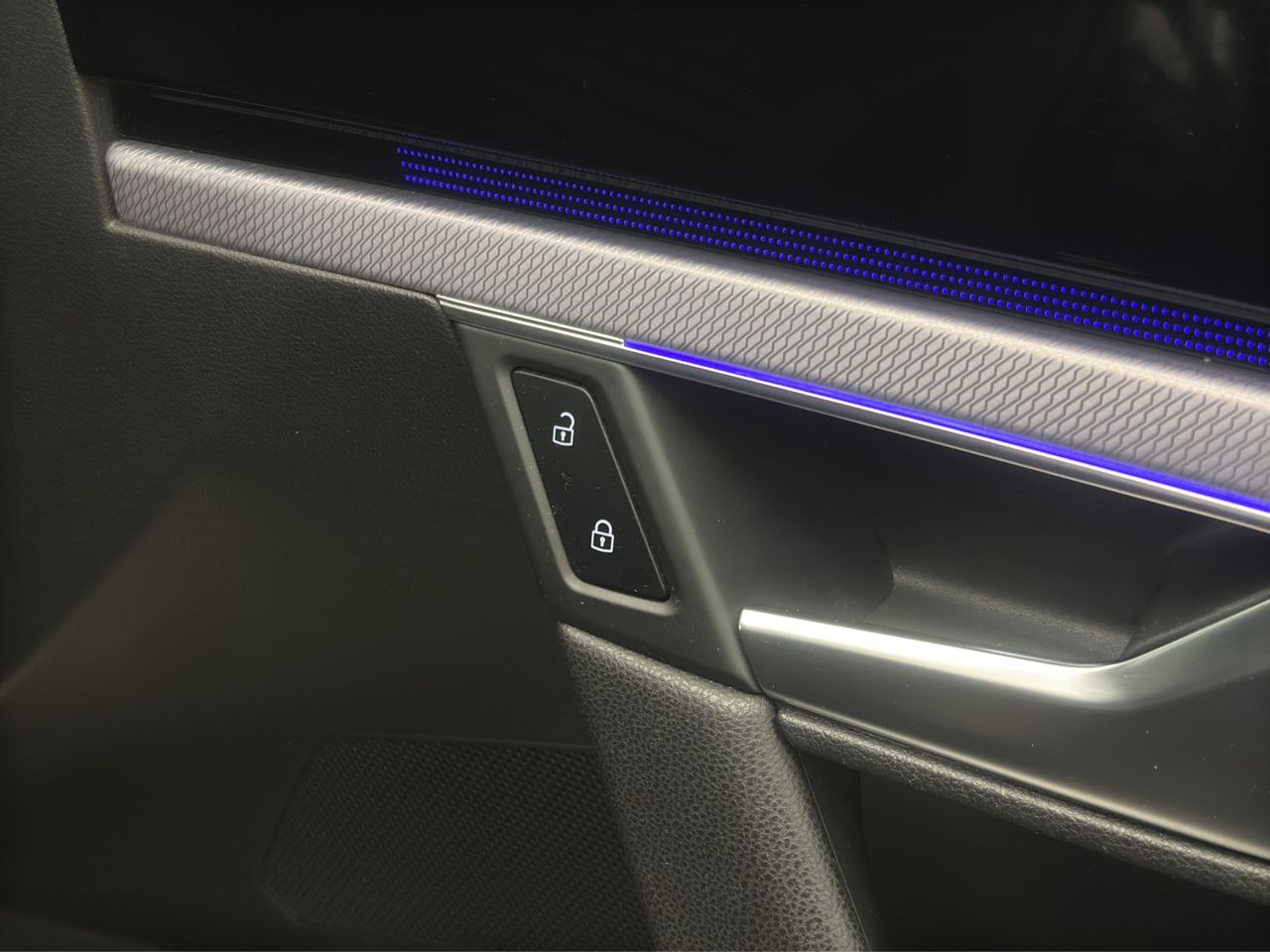 Volkswagen Touareg Hybrid 3.0 TSI 380 CV Tiptronic 8 vel. - Foto 35