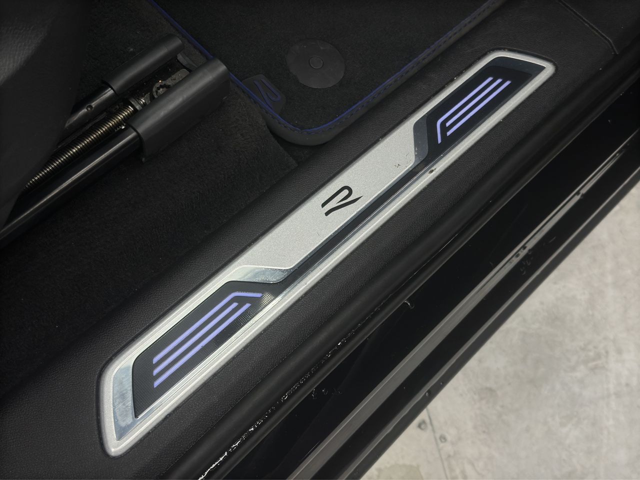 Volkswagen Touareg Hybrid 3.0 TSI 380 CV Tiptronic 8 vel. - Foto 36