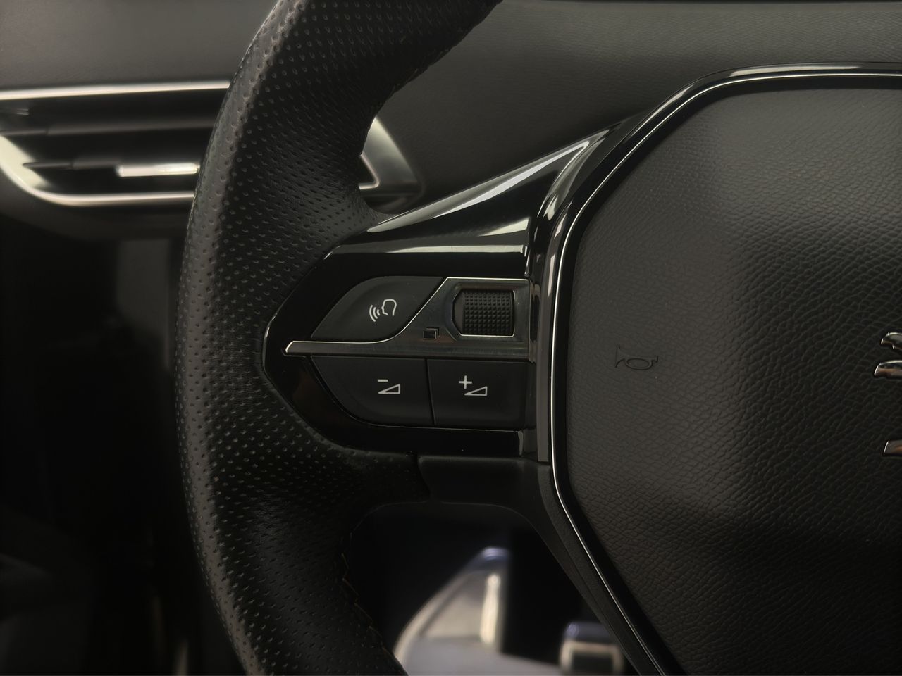 Peugeot 3008 1.5 BlueHDi 96kW (130CV) S&S GT - Foto 24