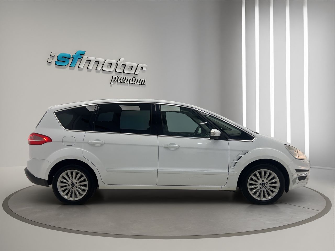 Ford S Max 2.0 TDCi 140cv Trend Auto - Foto 8