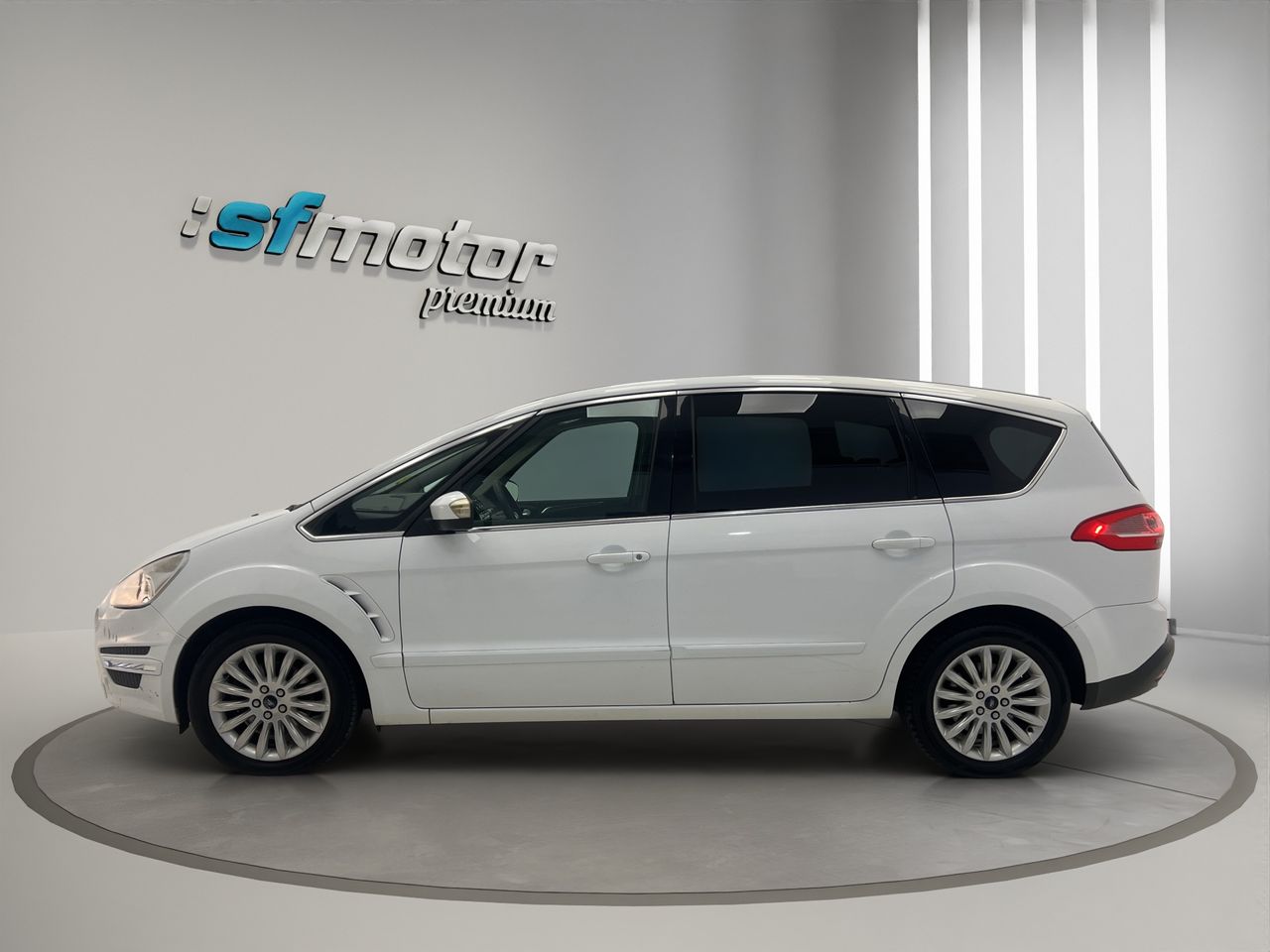Ford S Max 2.0 TDCi 140cv Trend Auto - Foto 4