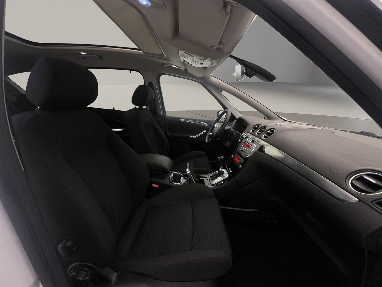 Ford S Max 2.0 TDCi 140cv Trend Auto - Foto 19