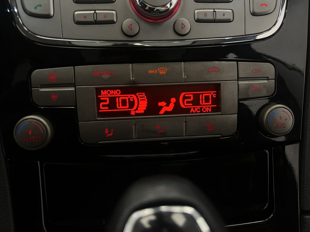 Ford S Max 2.0 TDCi 140cv Trend Auto - Foto 28