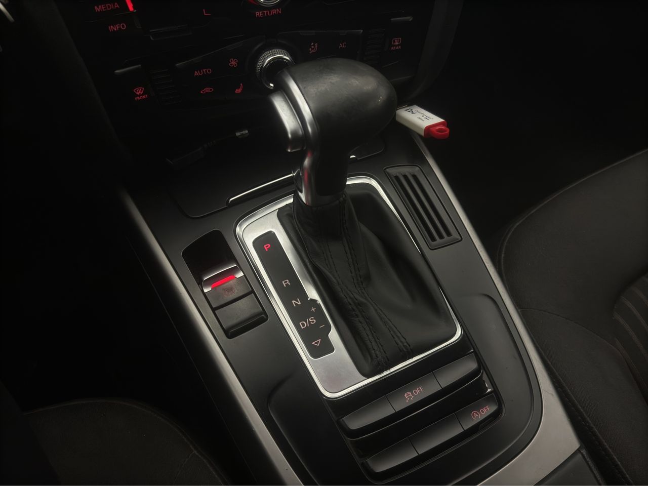 Audi A4 Avant 2.0 TDI 177cv multitronic - Foto 24